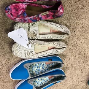 Women’s flats size 8.  3 pairs. Bearpaw